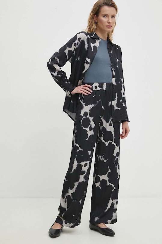 Hlače Answear.LAB Raven mornarsko modra t622.IW