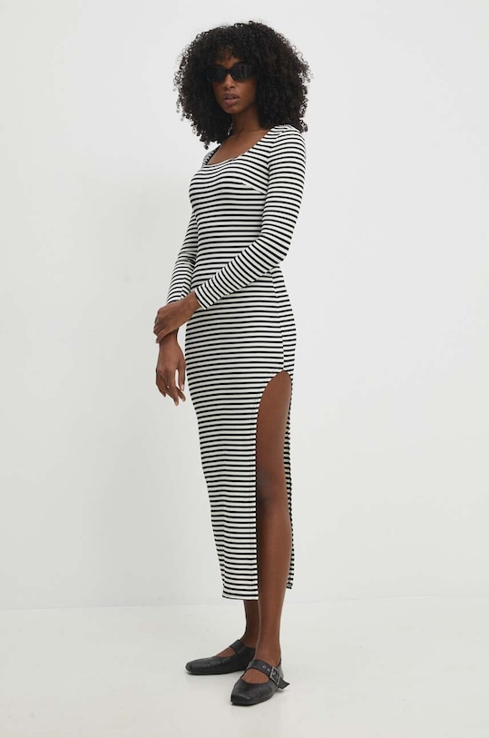 Answear Lab sukienka 25385.HWK czarny WW24