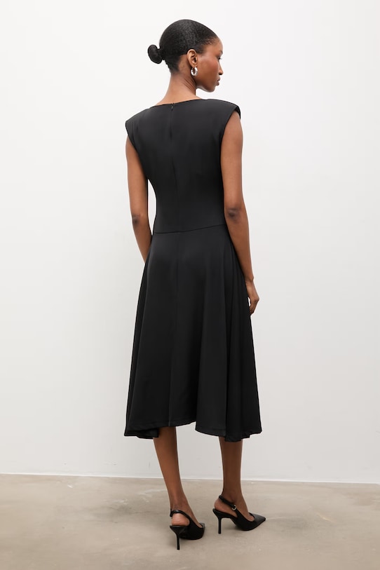 Oblečení Šaty Answear.LAB 2574.ijs černá