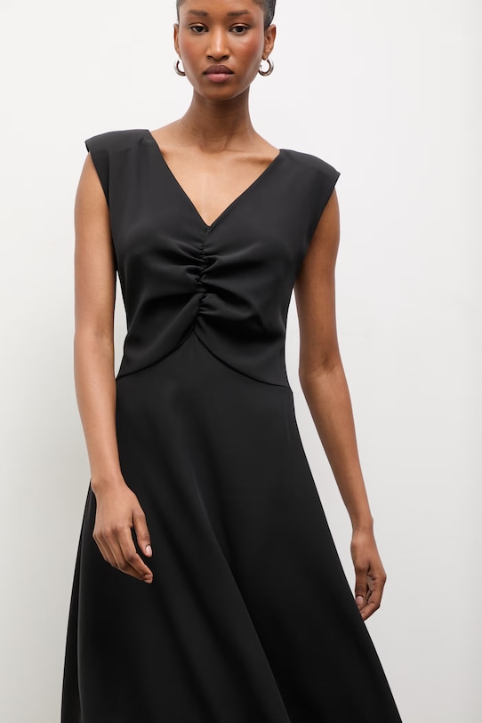 Šaty Answear.LAB černá 2574.ijs