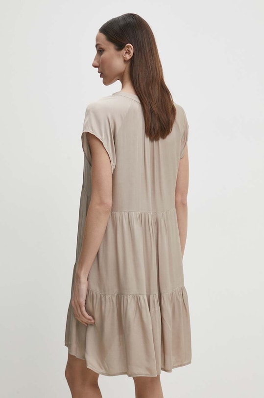 Oblečení Šaty Answear.LAB 95483ab.ijs béžová