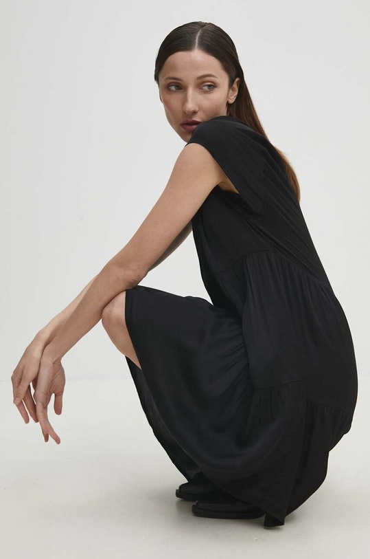 Šaty Answear.LAB mini černá 95483ab.ijs