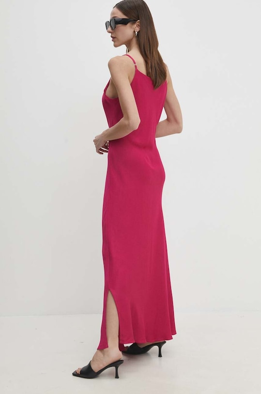 Odzież Answear.LAB sukienka d160.IJS różowy