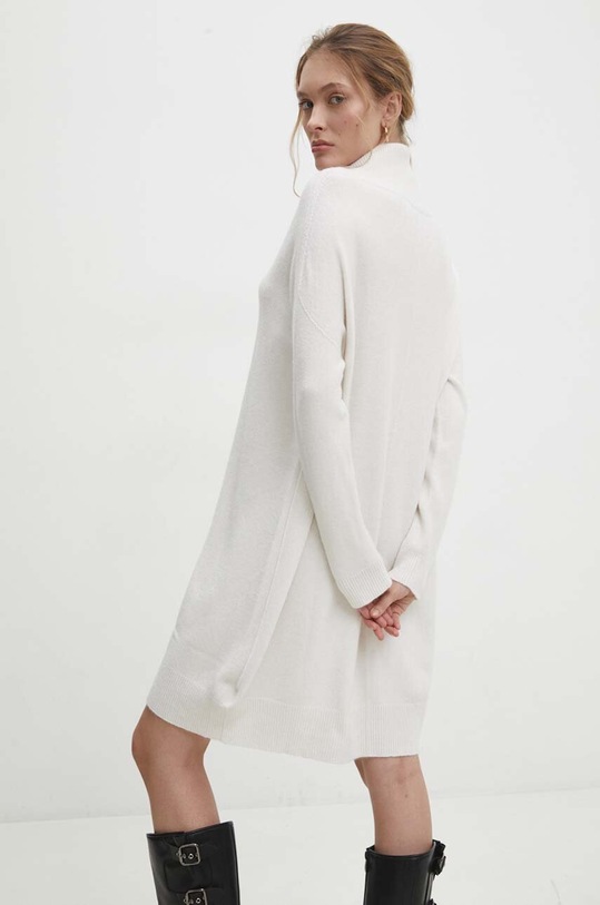 Odzież Answear Lab sukienka 370225.HWK biały