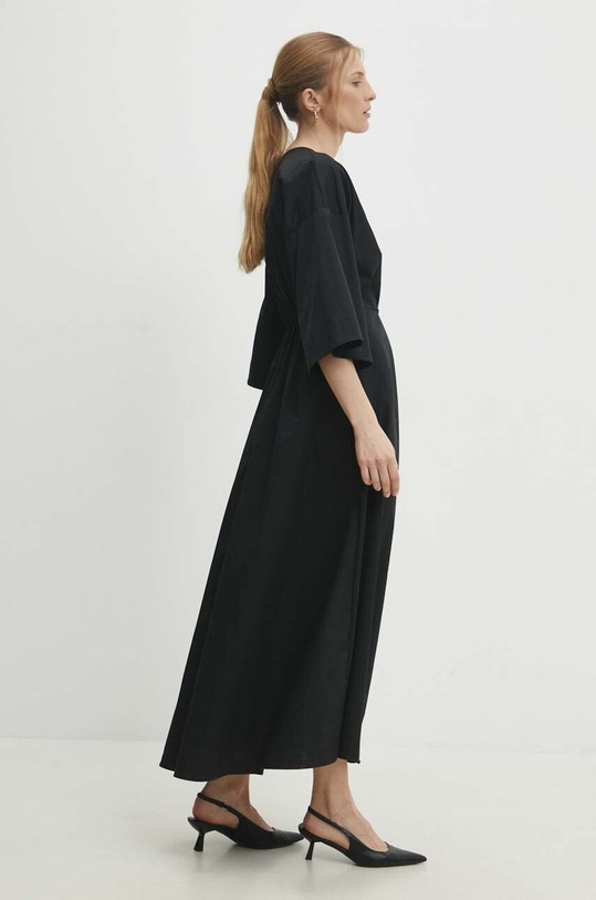 Šaty Answear.LAB d799200250.id černá WW24