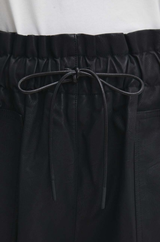 Answear Lab szorty LSRT.573ROXANEX.cdb czarny