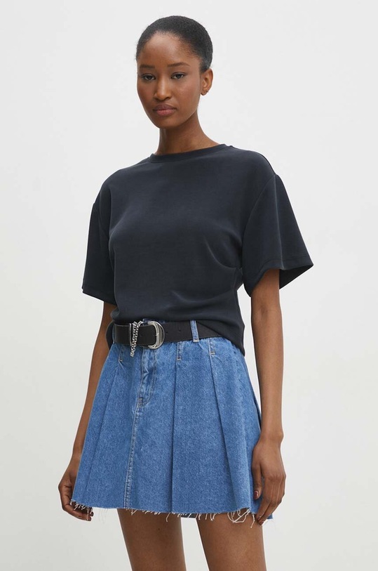 Answear Lab t-shirt z elastanem czarny 28419.td