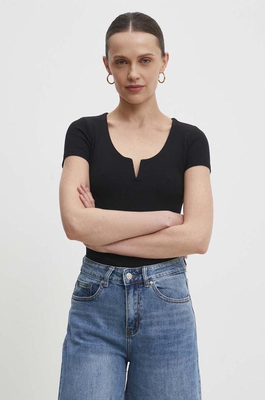 Answear Lab t-shirt z elastanem czarny 3692.tjs