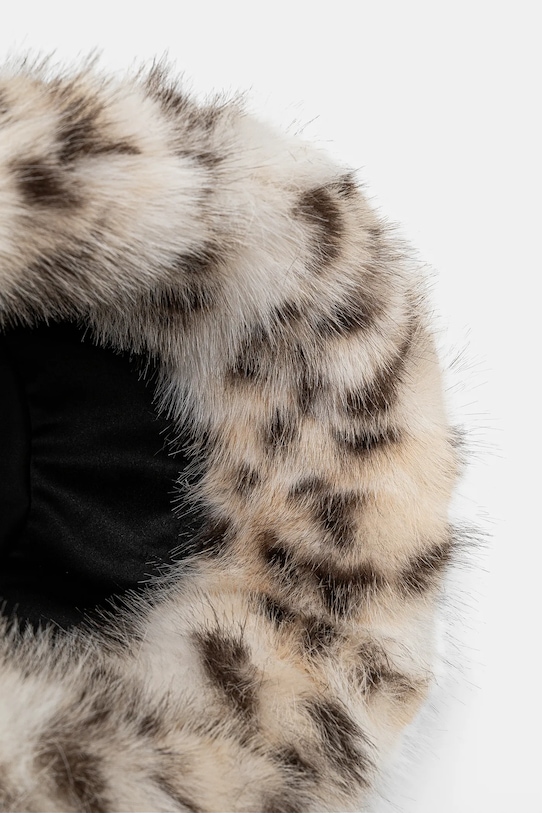 Answear Lab palarie si esarfa ym0906..ios