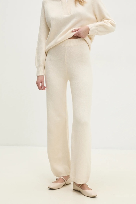 Σετ με μαλλί Answear.LAB μπεζ m756.1.fos