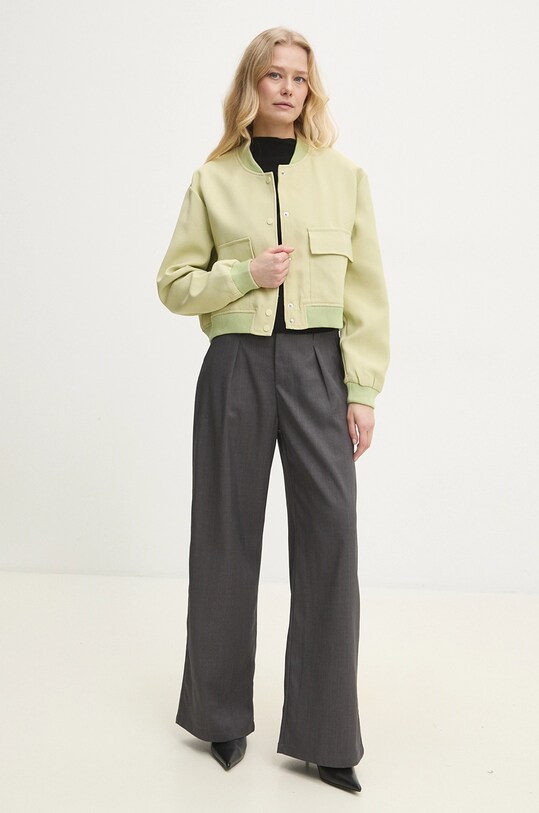 Куртка-бомбер Answear Lab 68009.hos зелений WW25