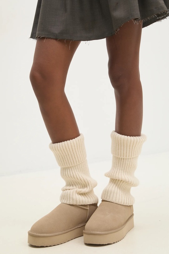 Гети Answear Lab чорапи бежов .0351.ims