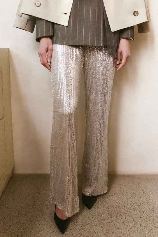 Answear.LAB spodnie dzianina beżowy 5252.ILK