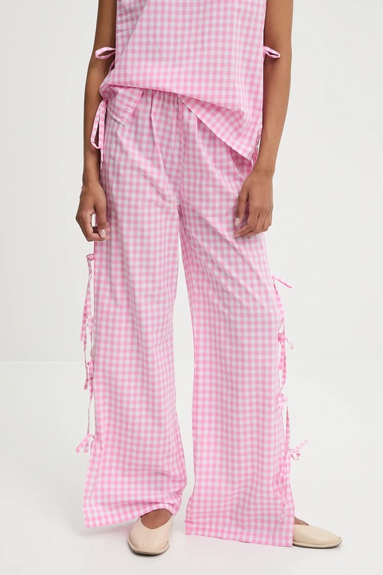 Answear.LAB spodnie bawełniane wzorzyste różowy 2352.fos