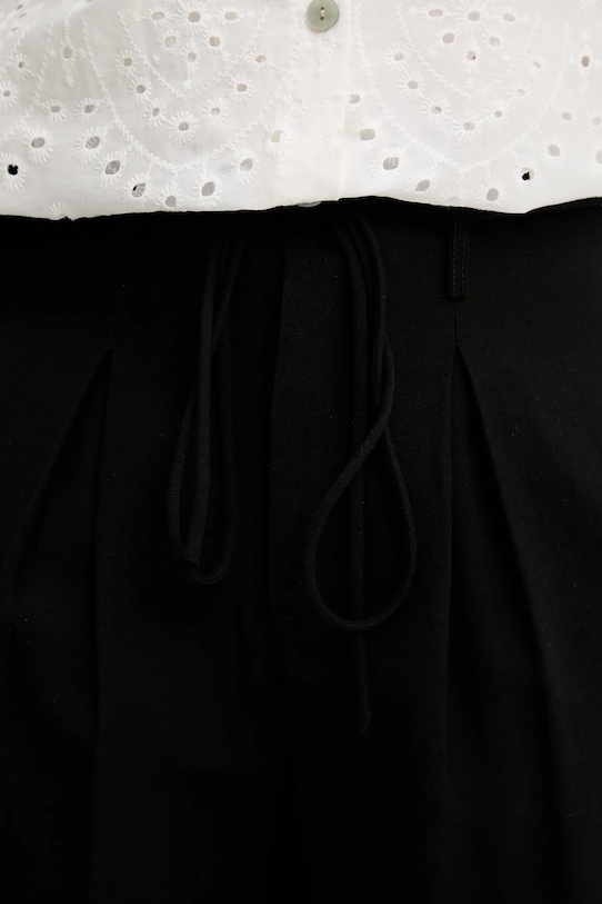 Answear.LAB spodnie czarny MA.1310.hos