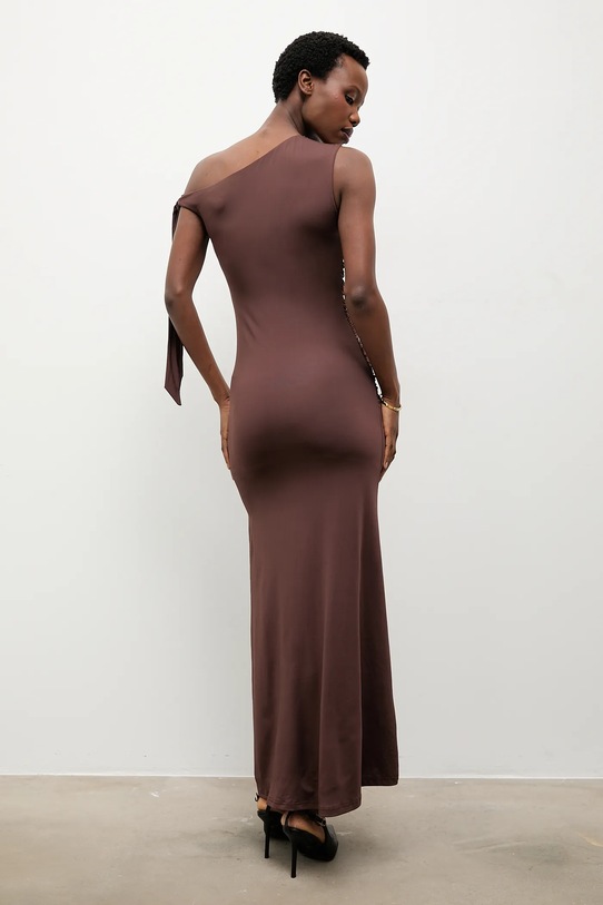 Odzież Answear.LAB sukienka drapowana WW25-SUD0F3 brązowy
