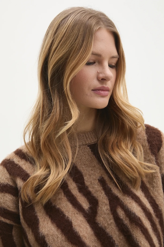 Светр Answear.LAB коричневий sng.78.TJS