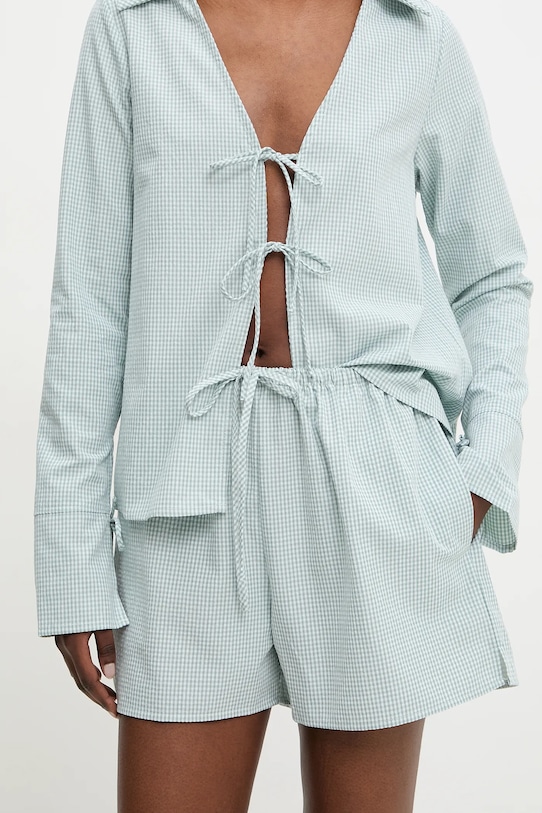 Answear.LAB szorty tkanina zielony LSRT.272KATGR.ums