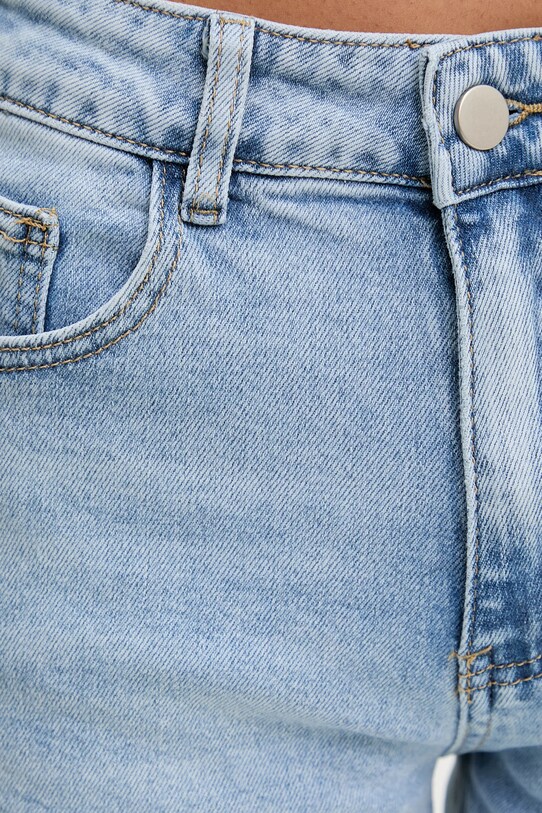 Answear Lab pantaloni scurti jeans albastru RD7326.flk