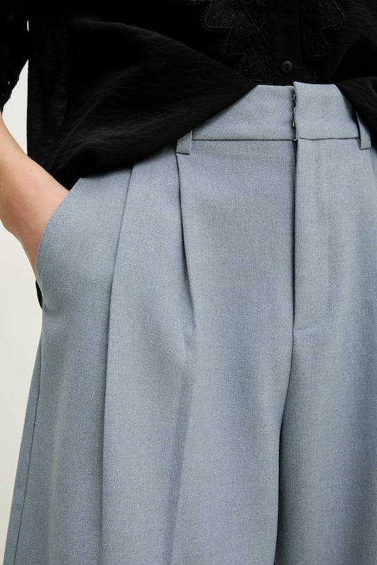 Kratke hlače Answear.LAB modra 68811.hos