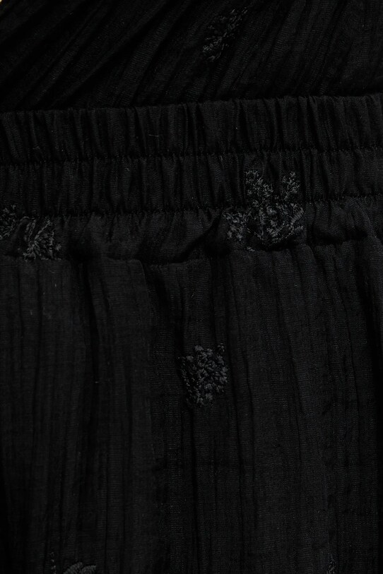 Answear Lab pantaloni scurti negru 93235.iak