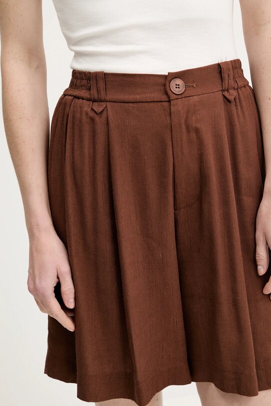 Answear Lab pantaloni scurți cu in maro LD2700.hak