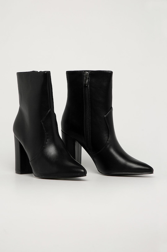 Answear.LAB - Členkové topánky Tulipano Q2AX9012.1.DA čierna WZ20