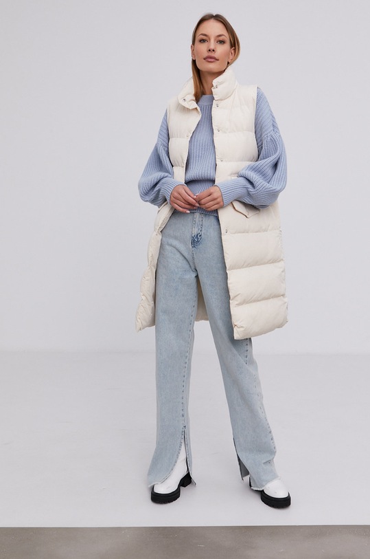 Answear Lab Vestă cu captuseala bej D7227.3.KR