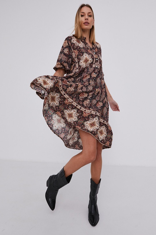 Answear Lab Sukienka trzy czwarte czarny 3734.AJ