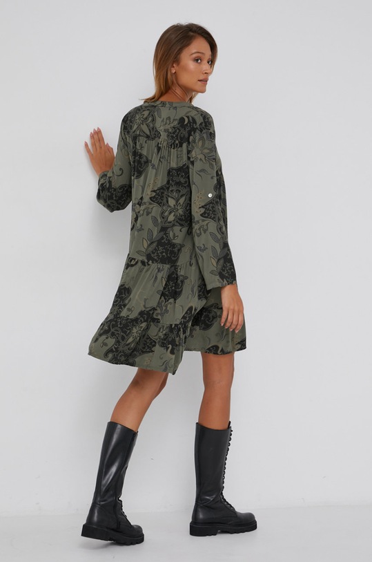 Answear Lab Sukienka trzy czwarte zielony 66881A2.1.1KR