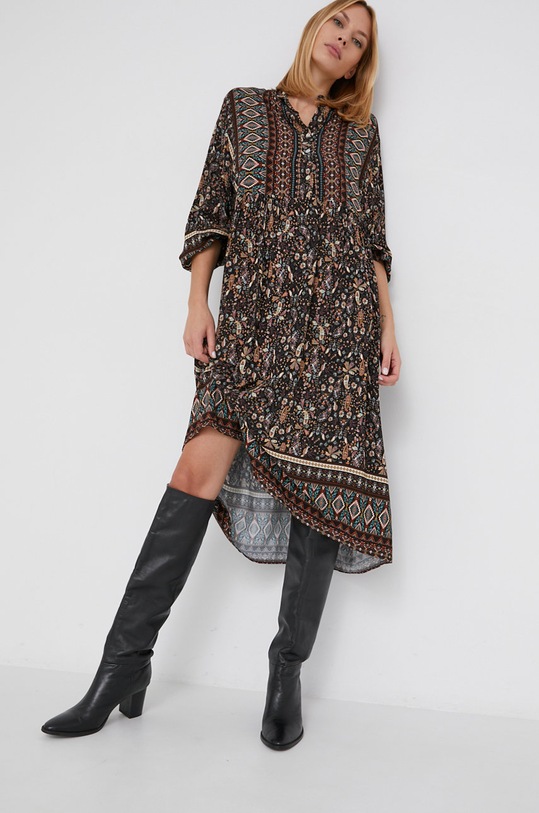 Answear Lab Sukienka casual czarny 3892.1.AJ