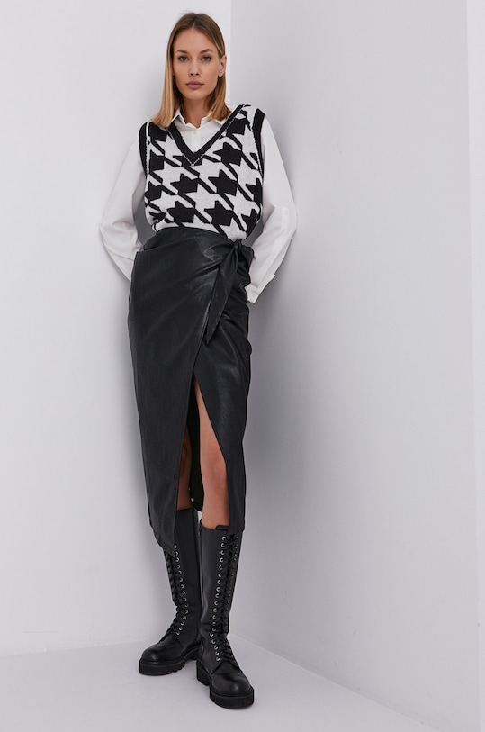 Answear Lab Vestă W938.DA negru WZ21