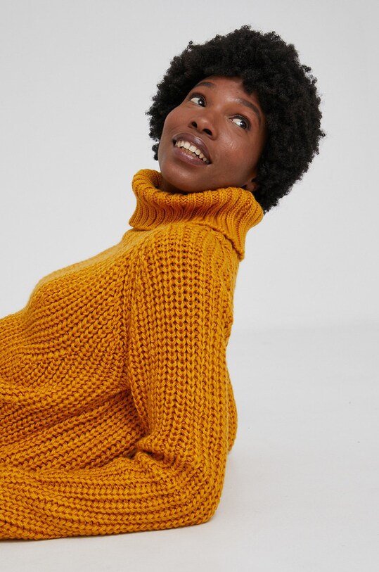Answear Lab Sweter 937.1.AJ żółty