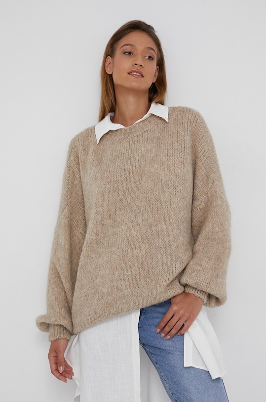 Answear Lab sweter z domieszką wełny drobny wzór beżowy M621005.AJ