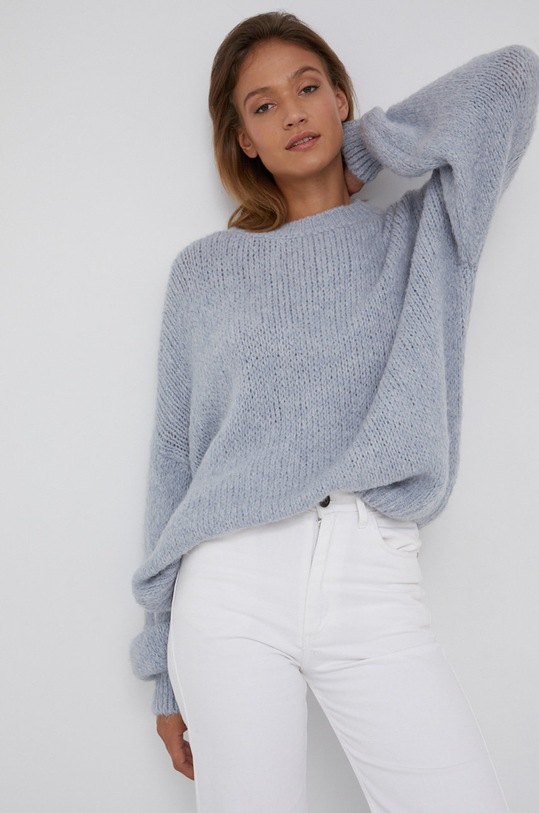 Answear Lab sweter z domieszką wełny wzorzyste niebieski M621005.1.AJ