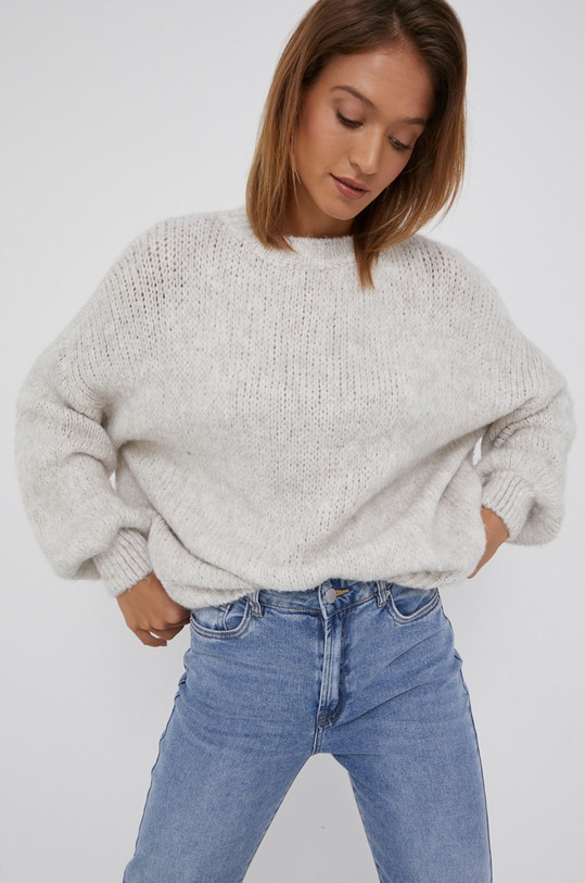 Answear Lab sweter z domieszką wełny okrągły beżowy M621005.2.AJ
