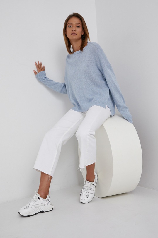 Answear Lab Sweter z domieszką kaszmiru melanż niebieski KA628245.2.AJ