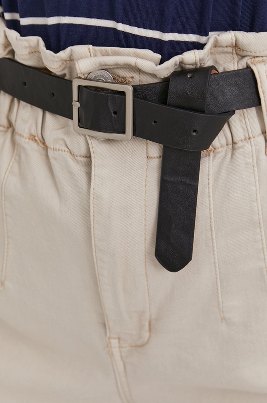 Answear Lab Szorty beżowy KW.152B.1.DA