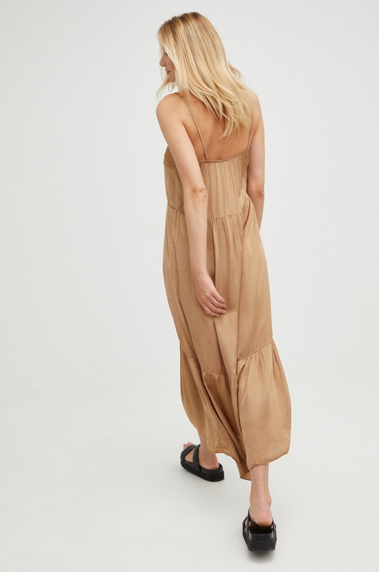 Answear Lab sukienka G16520RA.1w beżowy WZ22