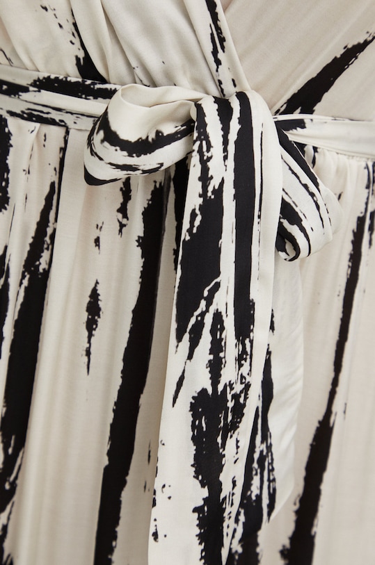 Answear Lab sukienka z jedwabiem Silk Blend
Hand Wash G12431w beżowy