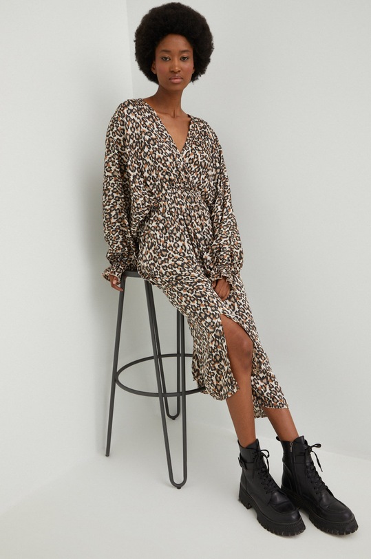 Answear Lab sukienka casual brązowy 30820RA6L.js