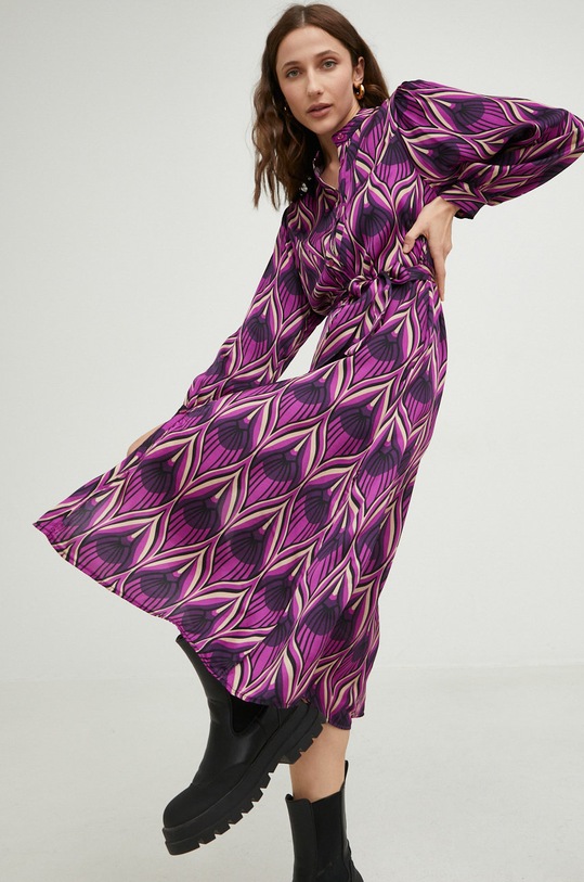 Answear Lab sukienka z jedwabiem casual różowy G5332.WK