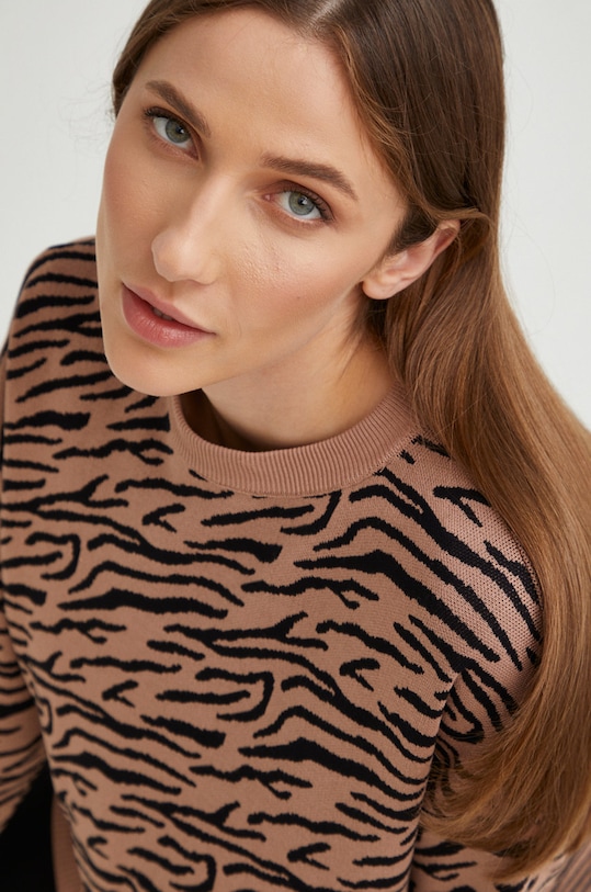 Answear Lab sweter brązowy TT3444Z.js