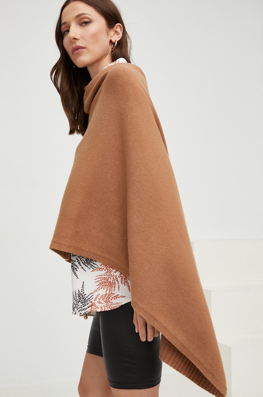 Answear Lab poncho z wełną z domieszką wełny beżowy 25060.1w