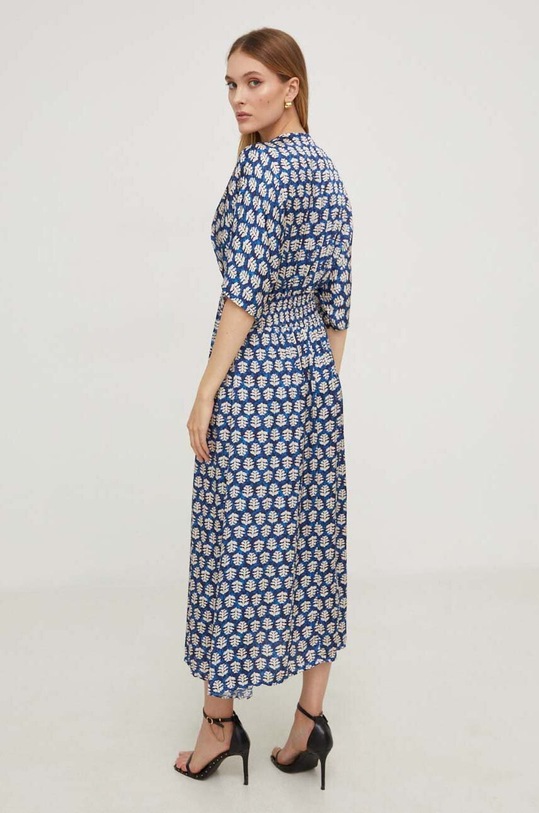 Odzież Answear Lab sukienka z jedwabiem G6012.hh granatowy