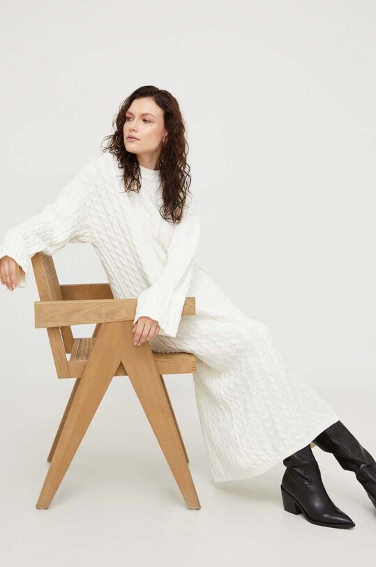 Answear.LAB sukienka beżowy sng10.ss.tjs