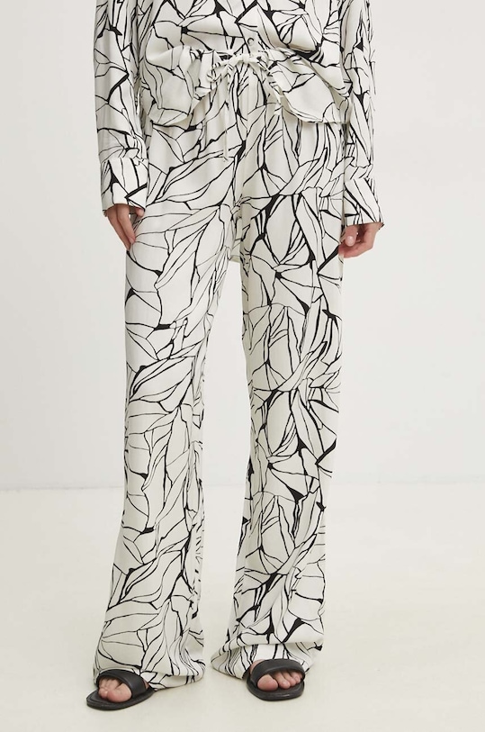 Souprava Answear.LAB bílá SNG13.TMS