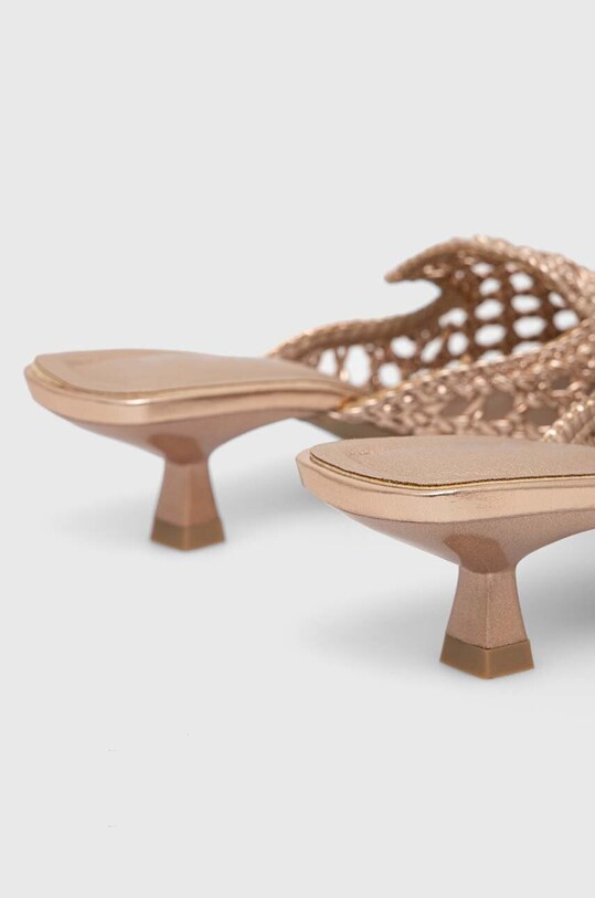 Šľapky Answear.LAB zlatá m1530.fh