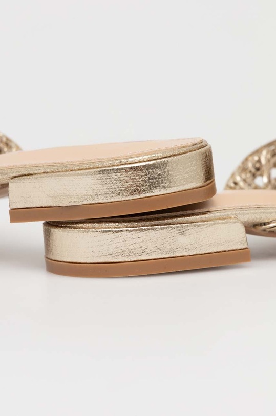 Answear Lab klapki złoty 95180.ijs