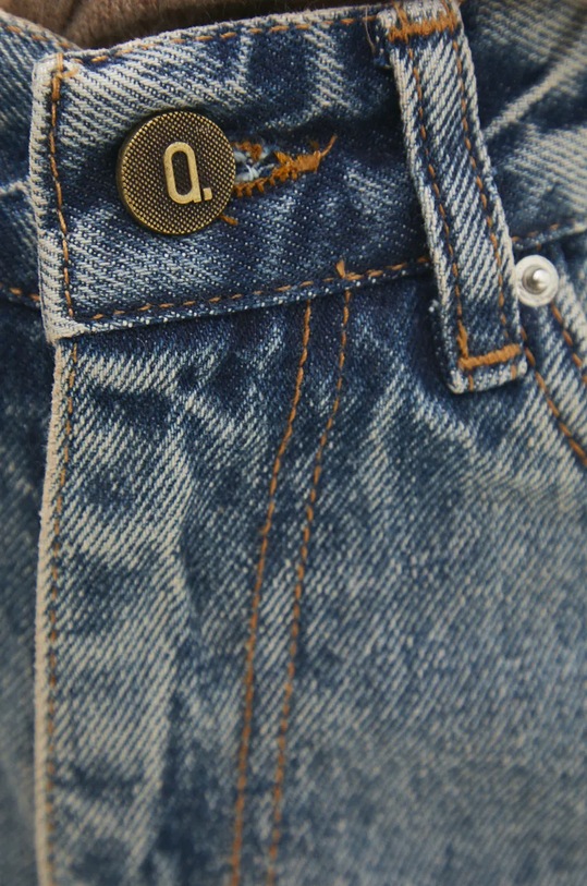 Answear Lab jeansy niebieski 486.tlk